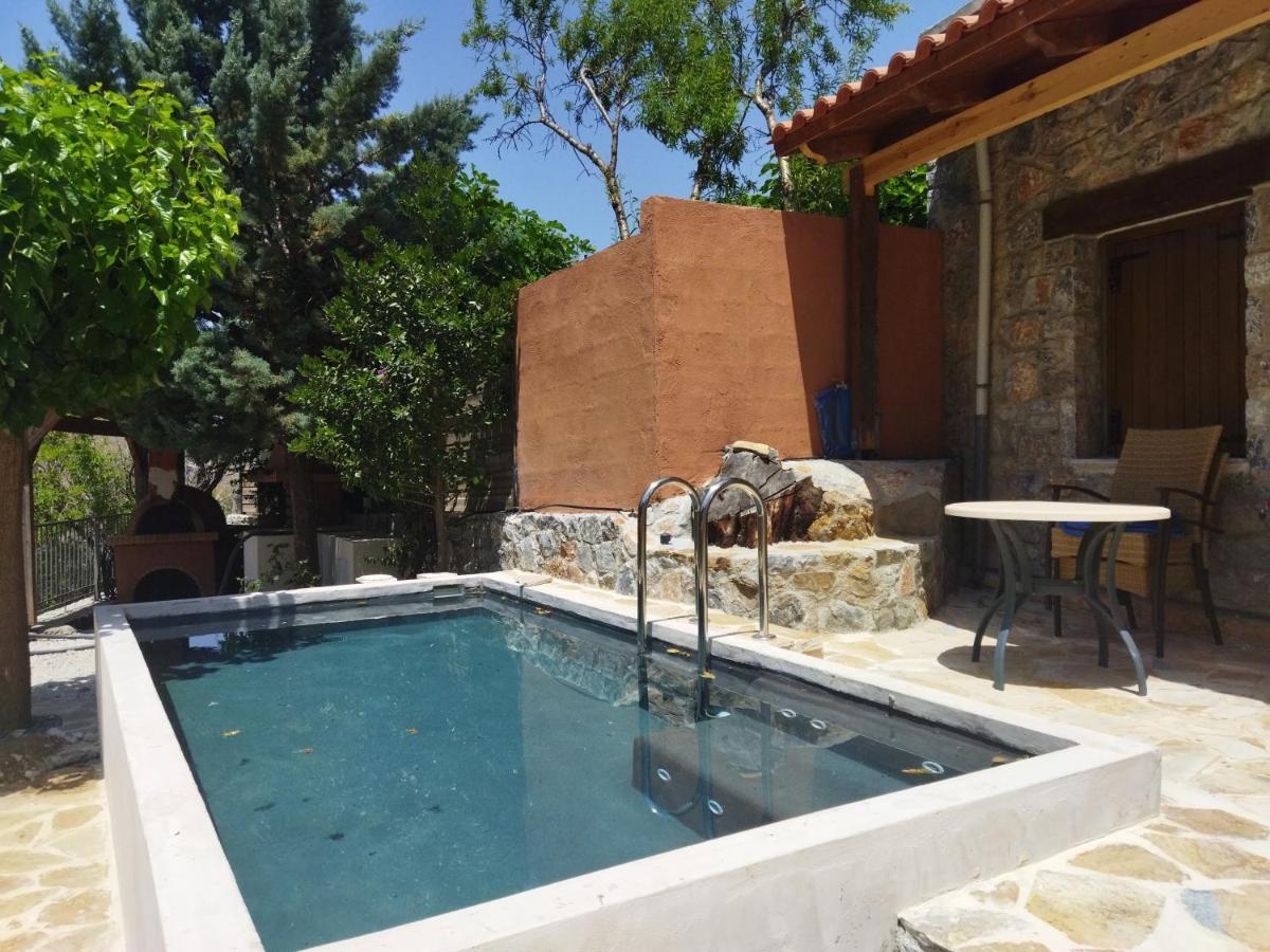 Apirathes Residence Zoúrva Dış mekan fotoğraf