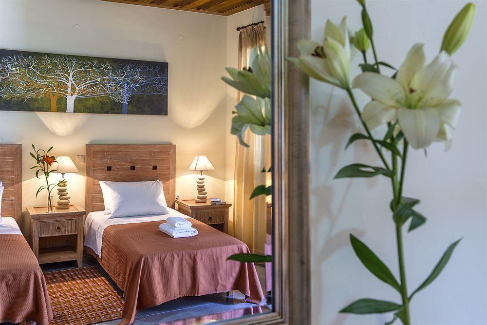 Apirathes Residence Zoúrva Dış mekan fotoğraf