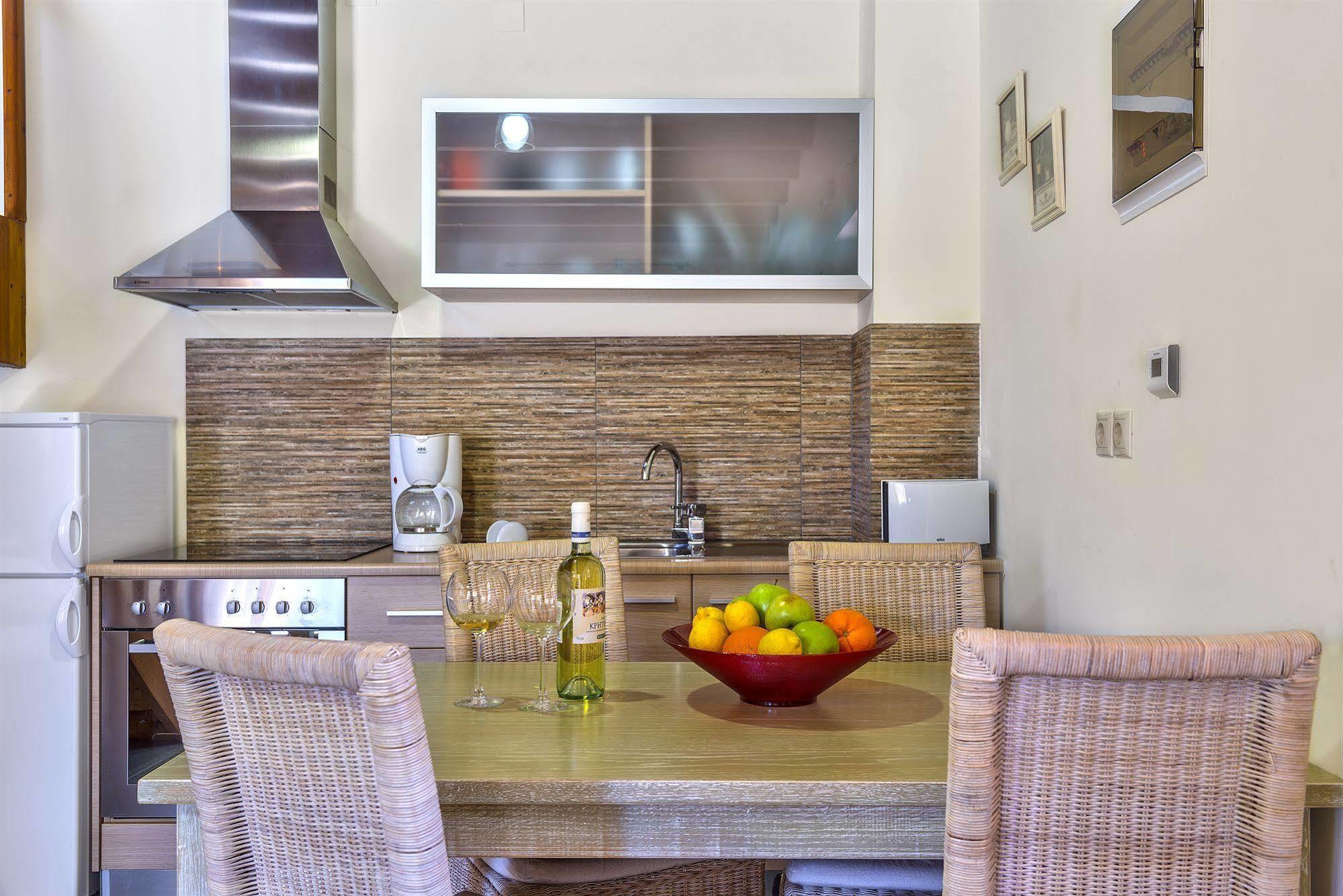 Apirathes Residence Zoúrva Dış mekan fotoğraf