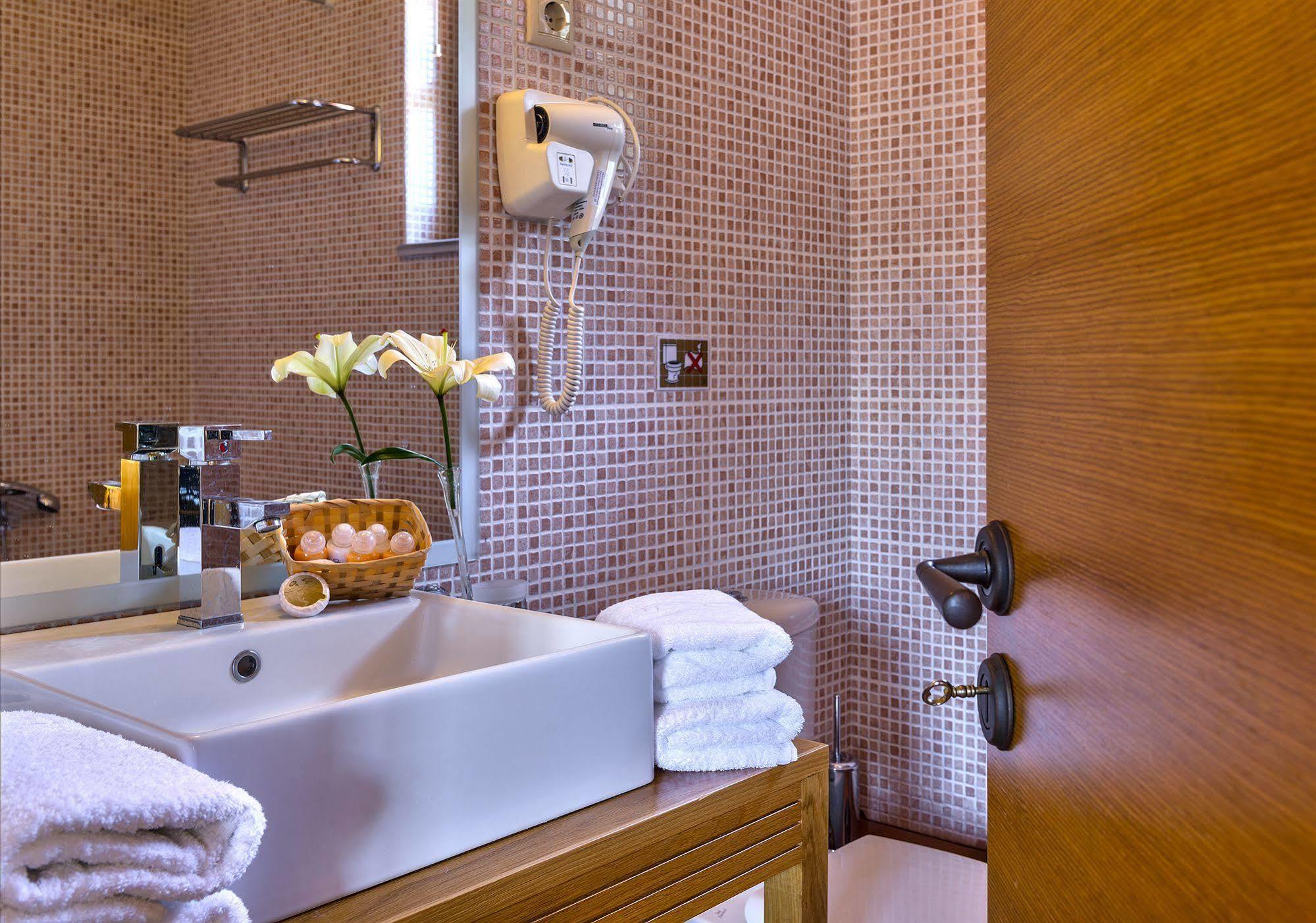 Apirathes Residence Zoúrva Dış mekan fotoğraf