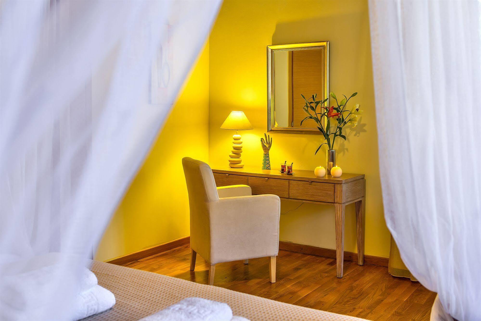 Apirathes Residence Zoúrva Dış mekan fotoğraf