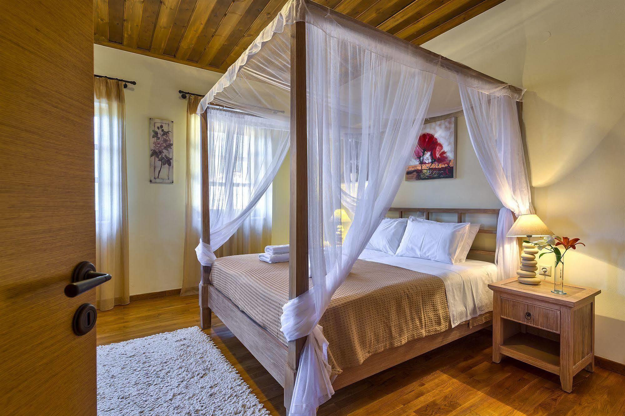 Apirathes Residence Zoúrva Dış mekan fotoğraf